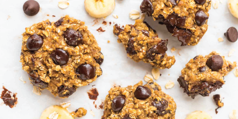 Cookies de aveia banana chocolate