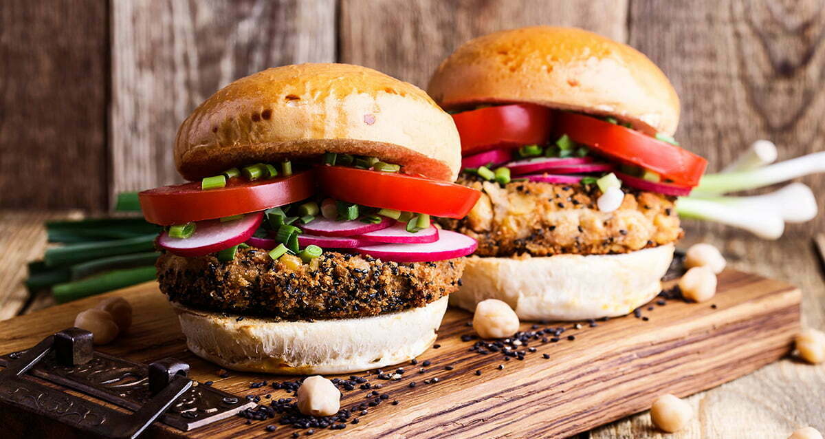 Hambúrgueres vegetarianos de grão-de-bico 1 hamburguer vegetariano